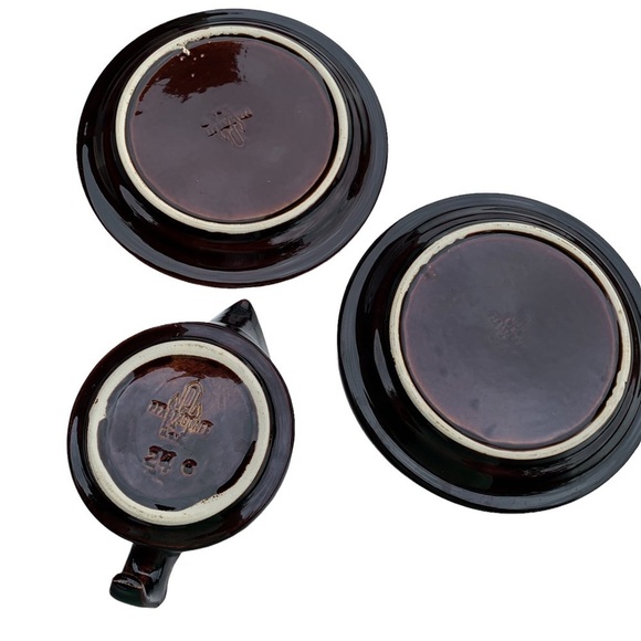 Pfaltzgraff Gourmet Brown Drip Creamer + Saucers - Picture 2 of 4